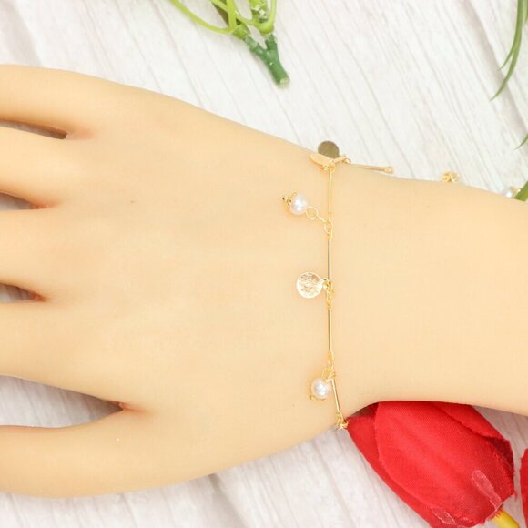 "Trendy Handmade Bracelet – A Thoughtful Gift for Girls & Women | UNVRC1113 - Picture 2 of 10